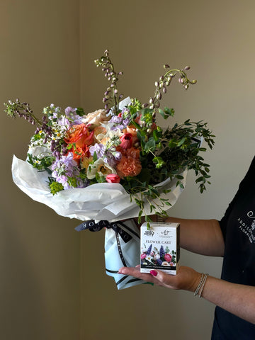 Mother’s Day Bouquet & Candle Gift Set